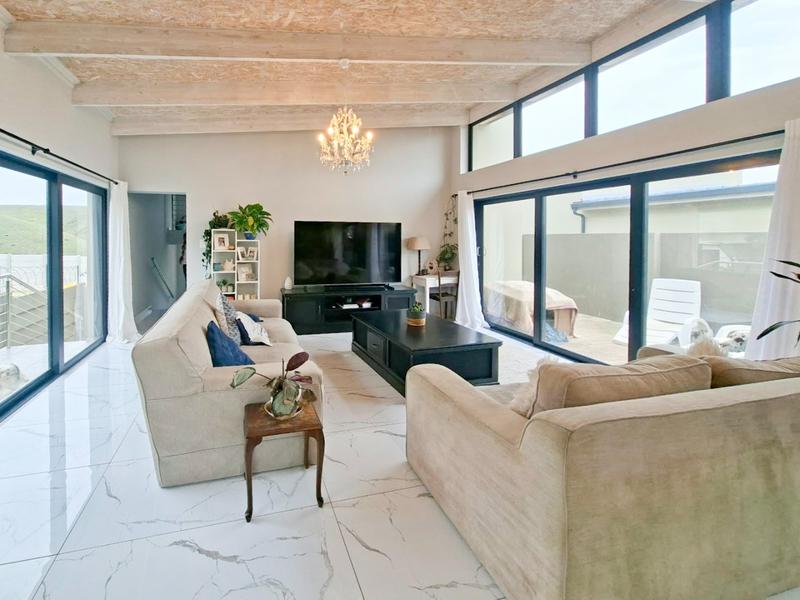 3 Bedroom Property for Sale in Hartenbos Heuwels Western Cape